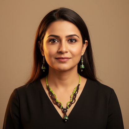 Shuki bead macrame necklace set