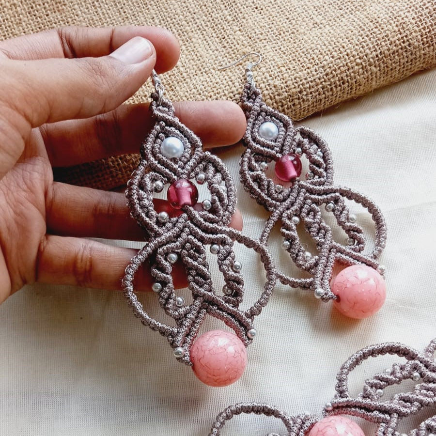 Macrame bead dangler earrings in beige with pink and pearl beads