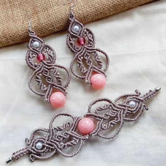 Macrame bead dangler earrings in beige with pink and pearl beads
