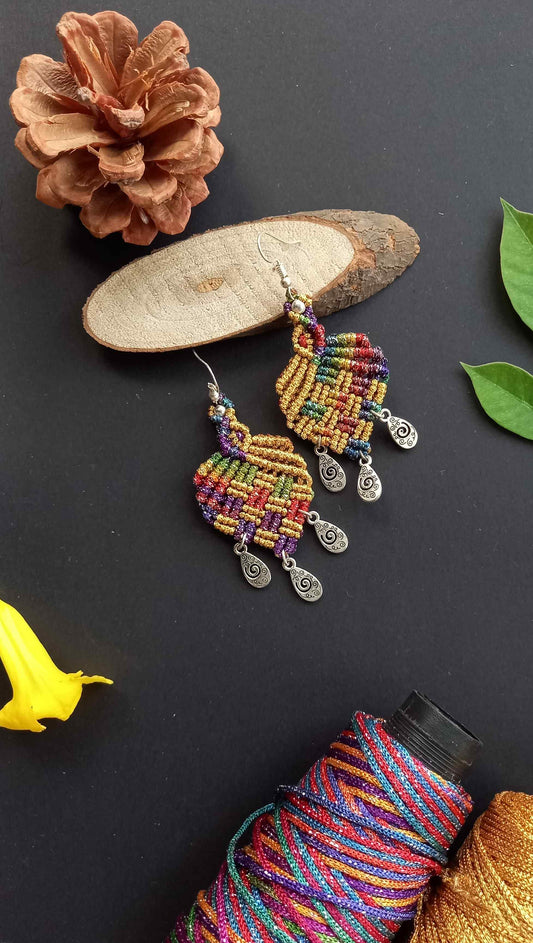 macrame dangler earrings with a basket weave design
