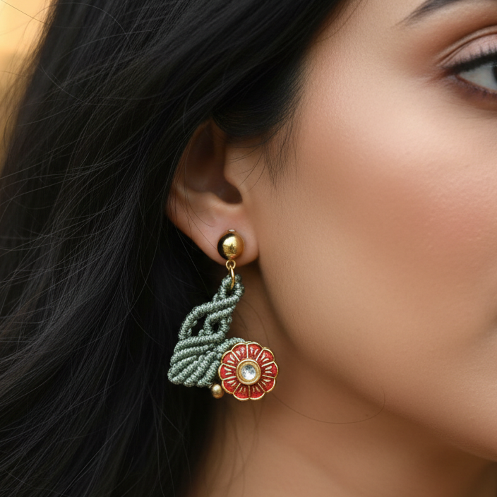 Prasuna floral macrame necklace set