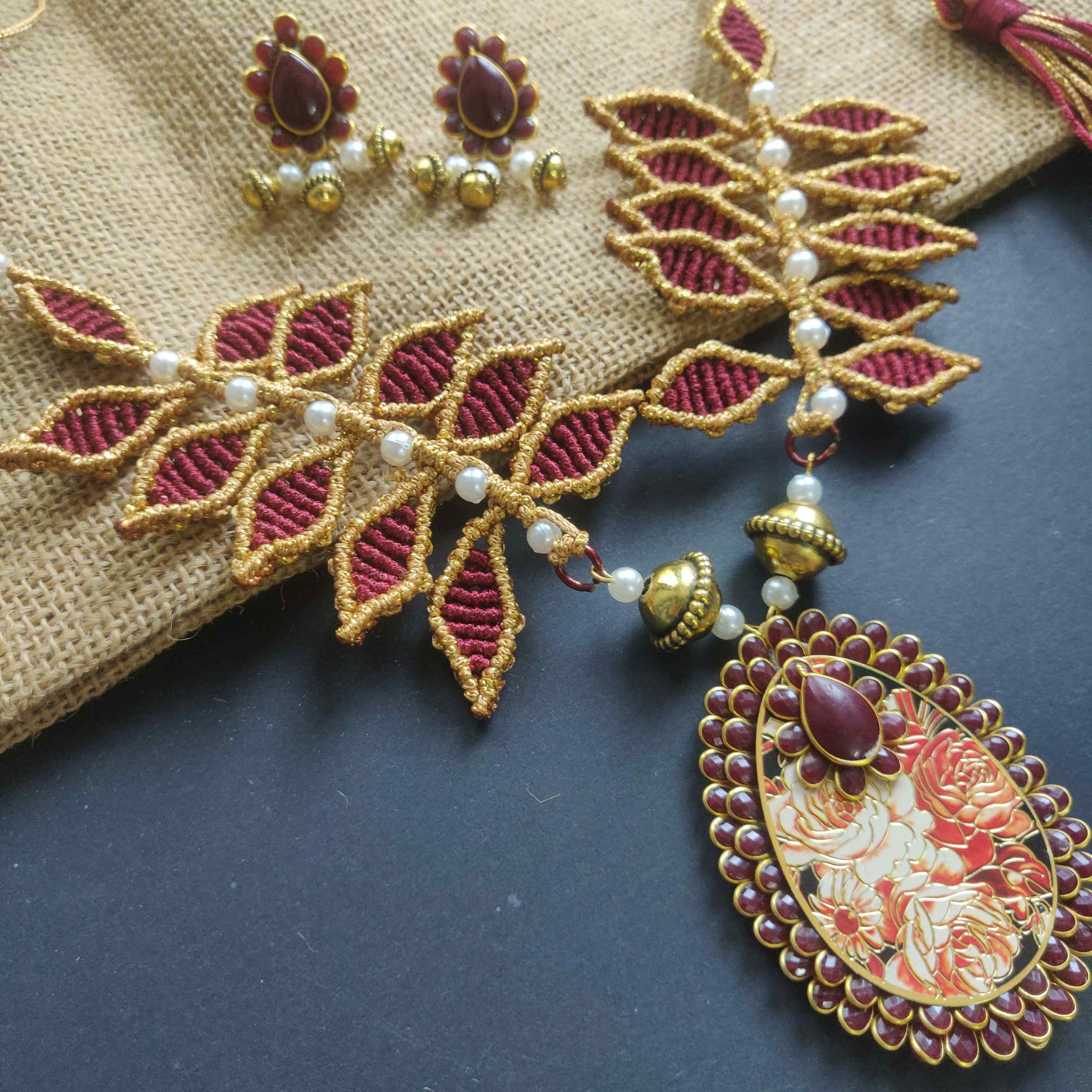 gold necklace leaf necklace set traditional gold necklace set maroon necklace set stud earrings drop pendant oval pendant set