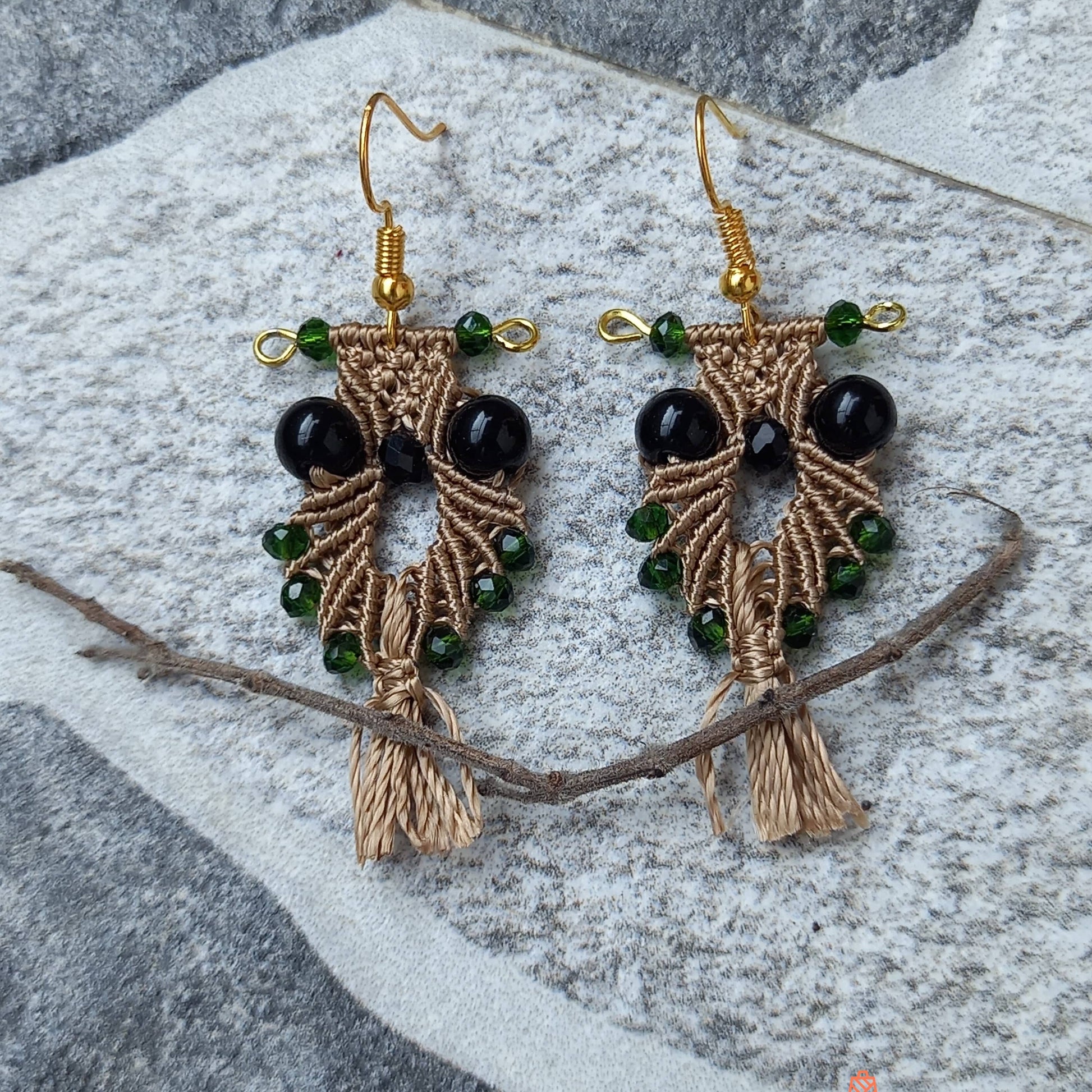 Micro-macramé Owl Dangler Earrings (short tail)