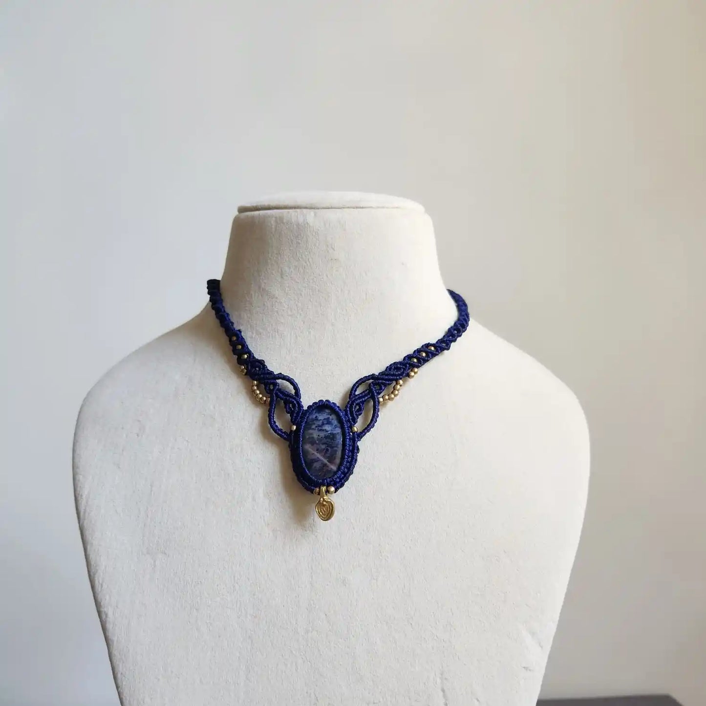 office wear necklace stone necklace bead necklace navy blue necklace lapis blue stone necklace neutral colour necklace