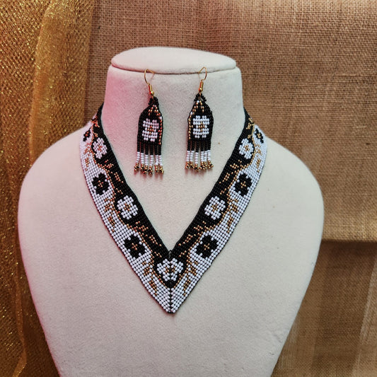 bead jewellery party necklace floral jewellery for collar outfits V neck outfits