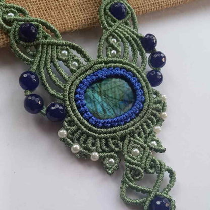 bead necklace earrings set with labradorite stone