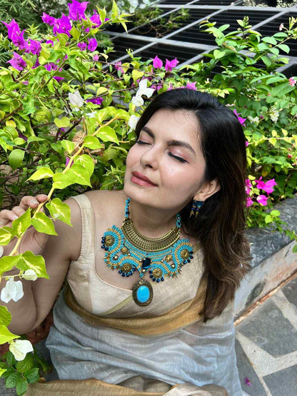 Kanthalata blue macrame necklace set