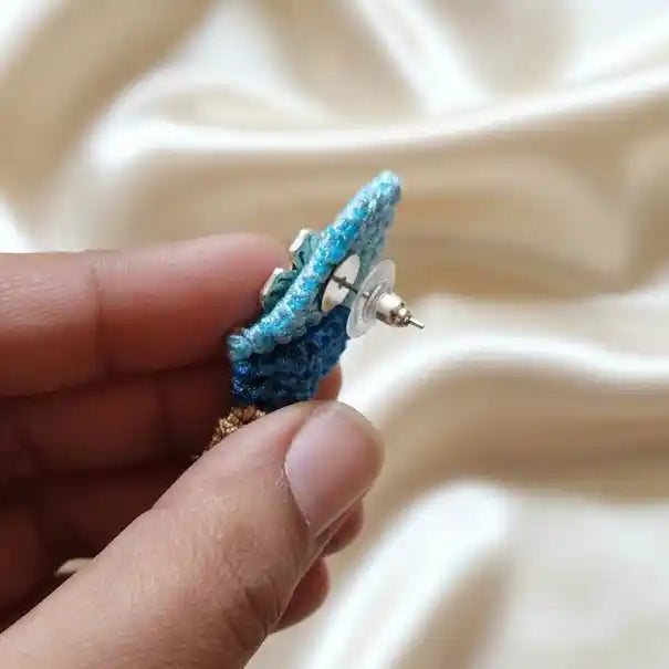 Paathra blue macrame earrings