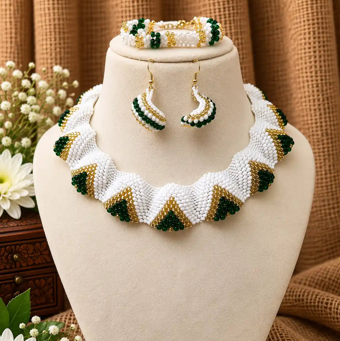 Sragvi green bead necklace set