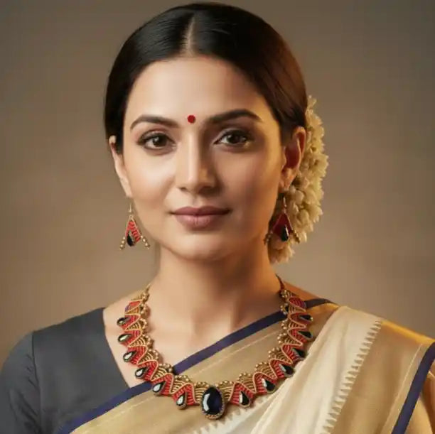 Vahini stone macrame necklace set